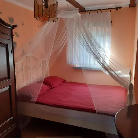 P-4 Apartment Retowo (Pomerania)